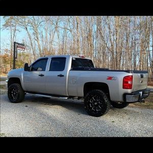 Meet your Posher, Ethan